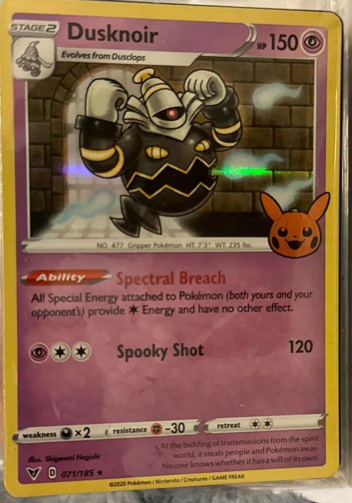 Dusknoir Holo 2020 Pokemon Vivid Voltage